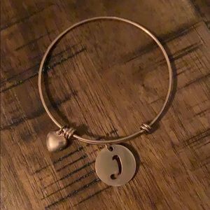 Letter Bangle “J” 💓